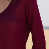 TOP CUELLO PICO BURDEOS