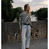 BLACK CHEVRON SWEATSHIRT
