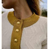 JERSEY CUELLO DORADO BLANCO