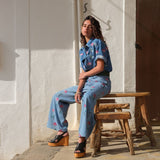 PANTALÓN DENIM FLORES