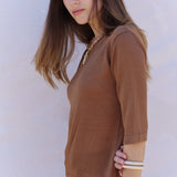 TOP CUELLO CAJA CANELA